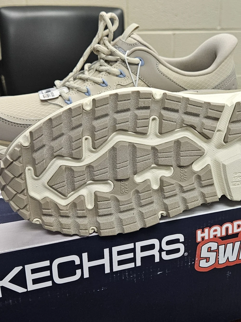 Skechers Women’s Swift Fit D'LUX Journey Hiking Sneakers - Light Beige